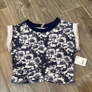 NWT FP Movement free people Hot Shot field floral navy white cropped Tee